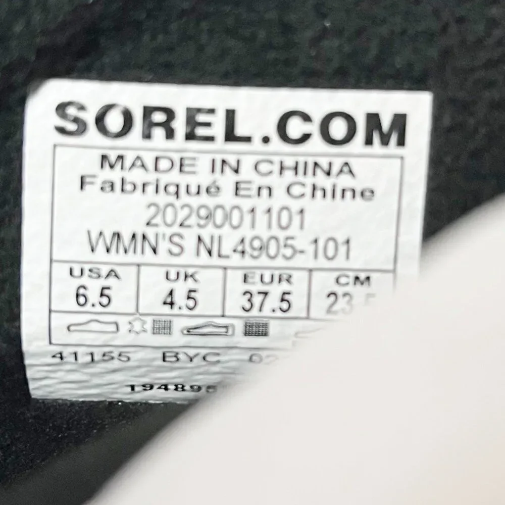 Sorel Women's Out N About III White Puffy Zip Boot Size 6.5 NEW‎ WITH TAGS